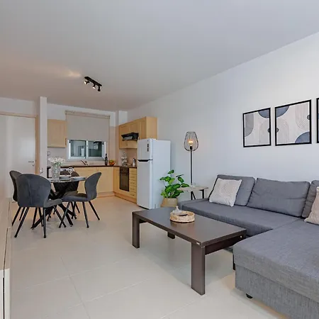Stylish One-bedroom Sea Retreat アパート *