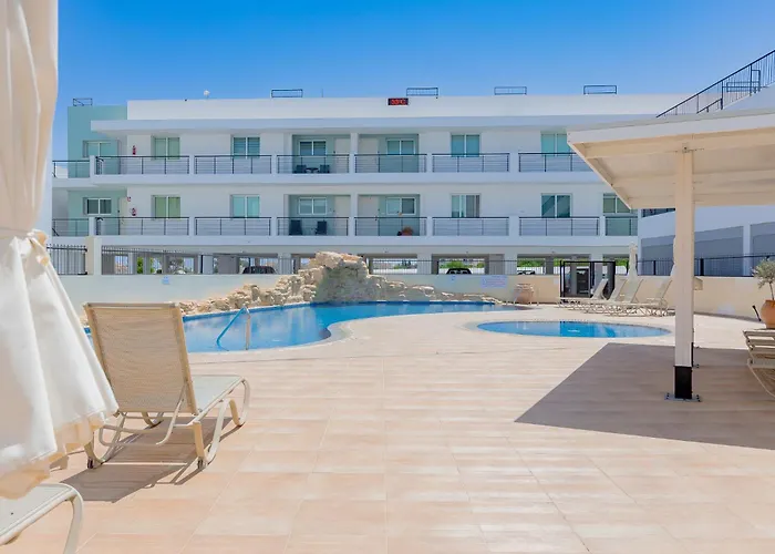 Stylish One-bedroom Sea Retreat Paralimni