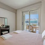 Stylish One-bedroom Sea Retreat * Paralimni
