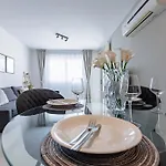 Stylish One-bedroom Sea Retreat Apartment Paralimni