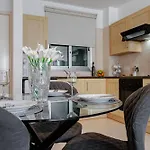 Stylish One-bedroom Sea Retreat * Paralimni