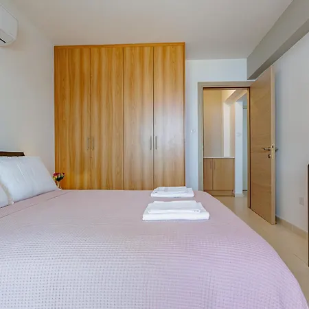 Apartment Stylish One-bedroom Sea Retreat Paralimni