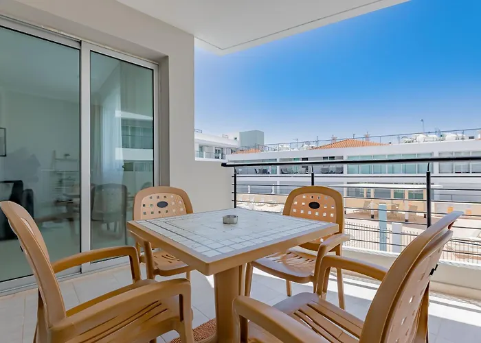 アパート Stylish One-bedroom Sea Retreat